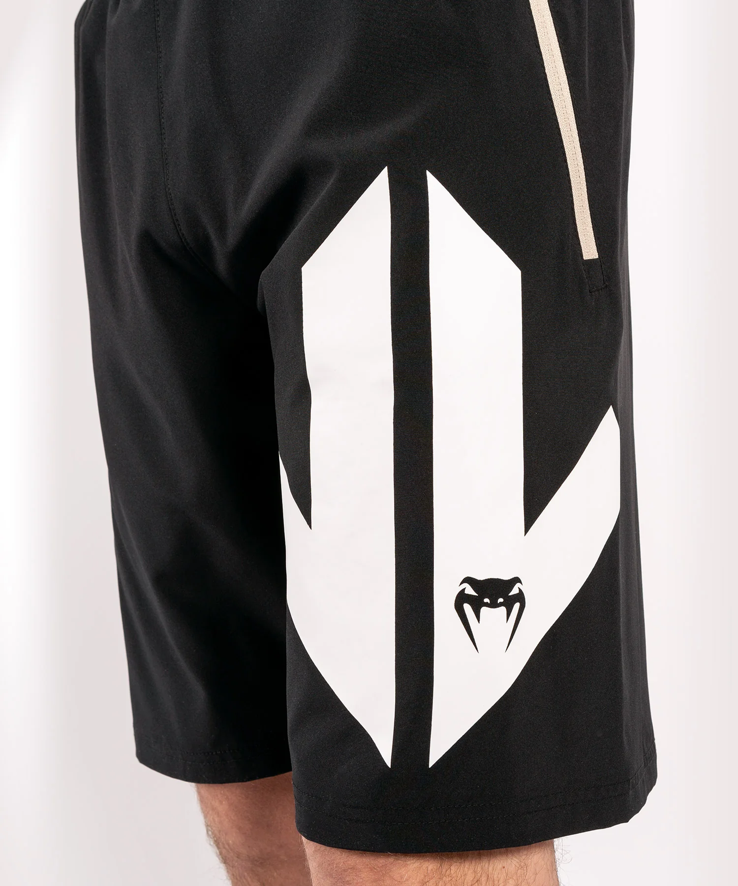 Venum Arrow Loma Signature Collezione Sport Shorts - Nero/Bianco - immagine 8