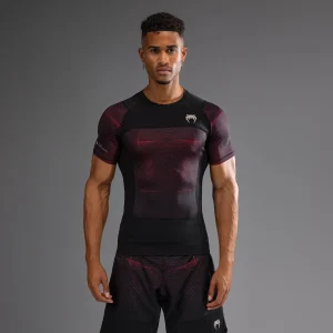 Venum G-Fit Air Rashguard a maniche Corte - Nero Profondo/Rosso Fuoco