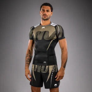 Venum Adrenaline Rashguard a maniche corte – Nero/Sabbia