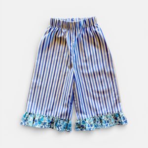 Pantaloni svasati righe con volant liberty