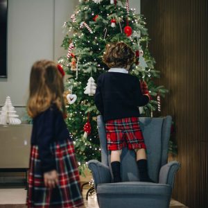 Bermuda bimbo Sartini scozzesi